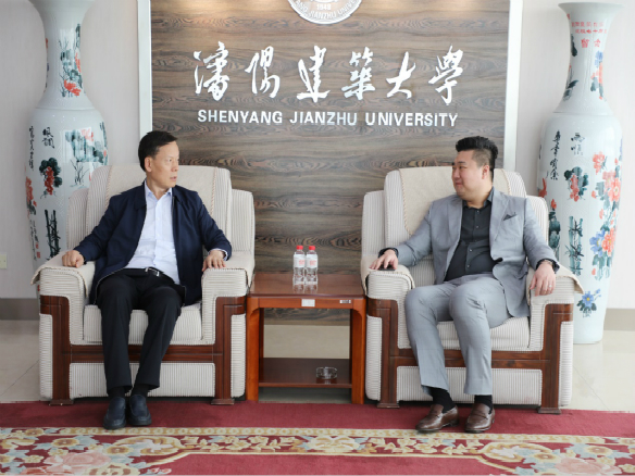 陽光能源瀋陽建築大學(xué)共建光伏建築研究院